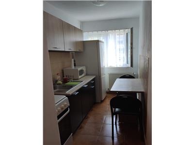 Apartament de vanzare Etaj 3 Zona Judetean