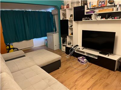 Apartament de vanzare cu 2 camere zona Aradului