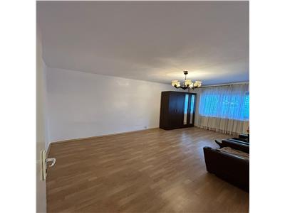 Apartament de vanzare 2 camere la parter zona Lipovei