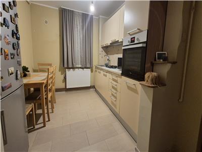 Apartment 3 camere in zona Circumvalatiunii